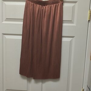 Elegant Rust Pleated Skirt